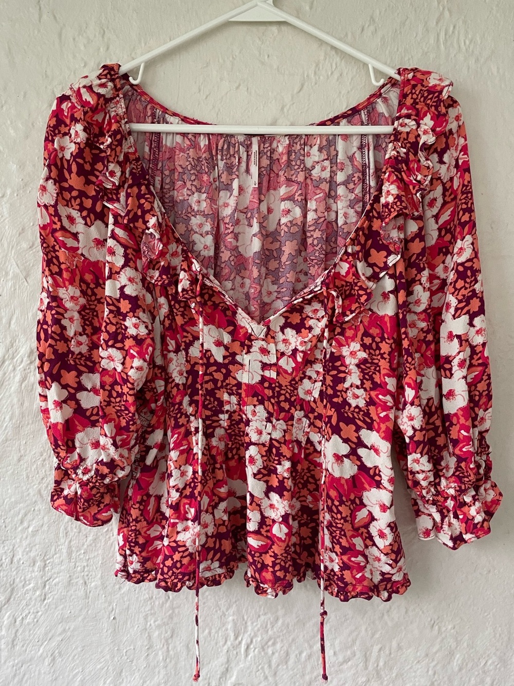 Free People Sweet Memories Red Floral Ruffled Stretch Peplum Blouse; size L